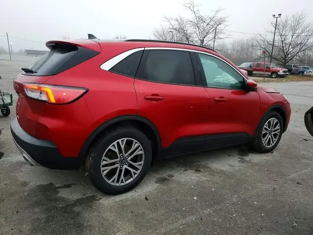 FORD ESCAPE 2021