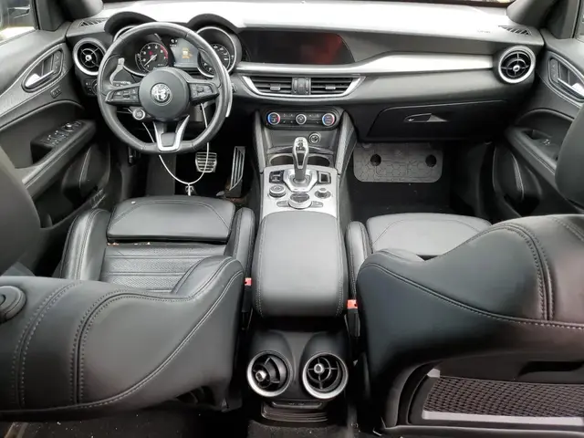 ALFA ROMEO STELVIO 2023