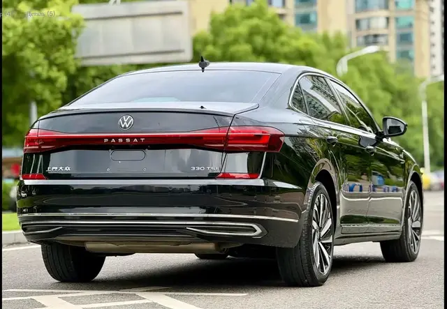 VOLKSWAGEN PASSAT 2022