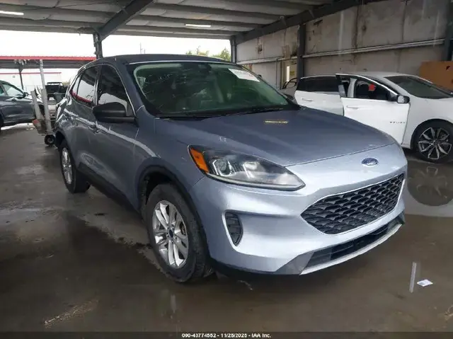 FORD ESCAPE SE 2022
