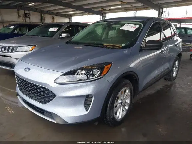 FORD ESCAPE SE 2022