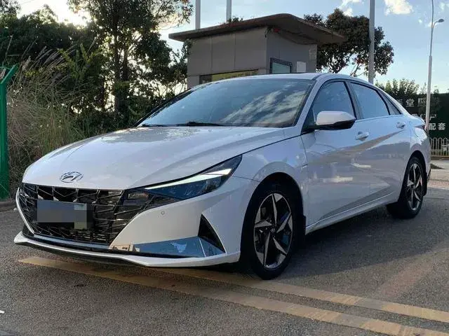 HYUNDAI ELANTRA 2022