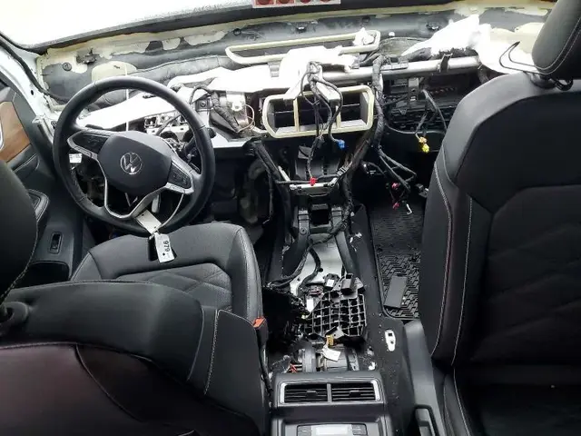 VOLKSWAGEN ATLAS SE 2024