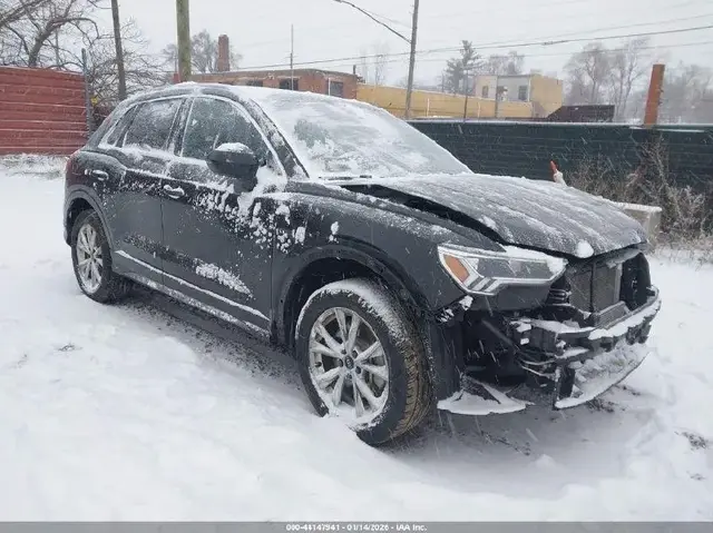AUDI Q3 PREMIUM S LINE 2023