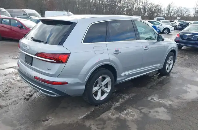 AUDI Q7 2022