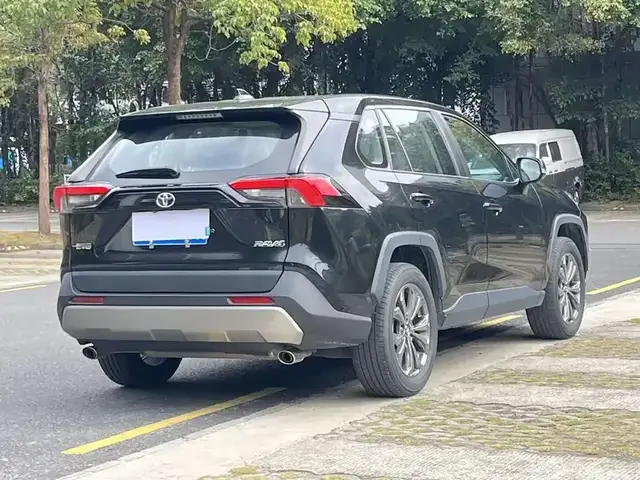 TOYOTA RAV4 2023