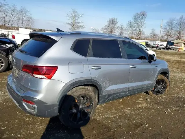 VOLKSWAGEN TAOS 2023