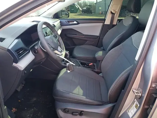 VOLKSWAGEN TAOS 2023