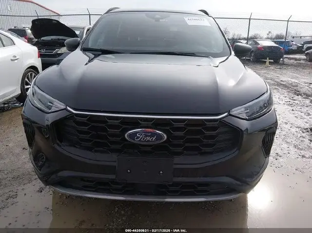 FORD ESCAPE ST-LINE 2023