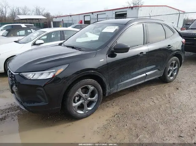 FORD ESCAPE ST-LINE 2023