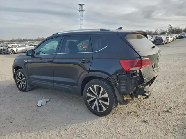 VOLKSWAGEN TAOS 2022