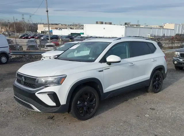 VOLKSWAGEN TAOS 2023