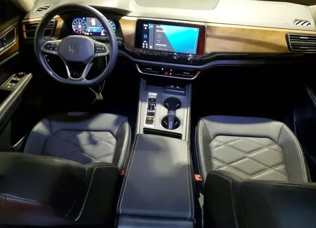 VOLKSWAGEN ATLAS 2024