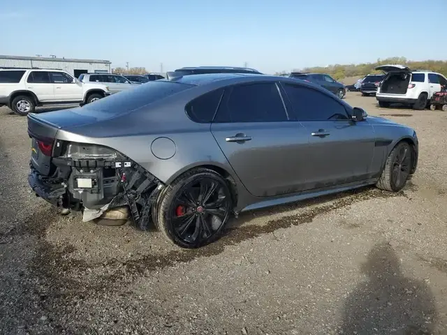 JAGUAR XF R-DYNAMIC SE 2022