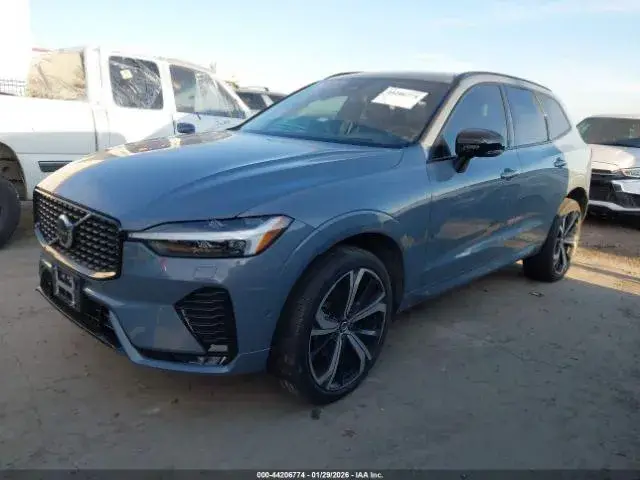 VOLVO XC60 B5 R-DESIGN 2022