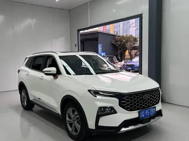 FORD EQUATOR SPORT PLATINUM EDITION 2023