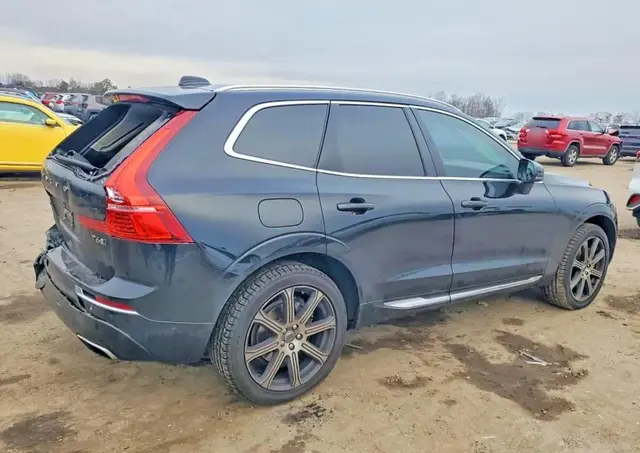 VOLVO XC60 2018