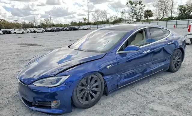 TESLA MODEL S 2018