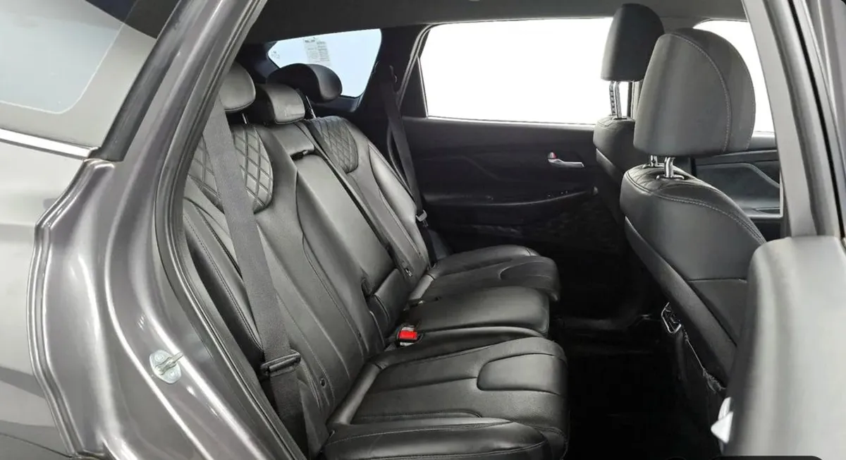 HYUNDAI SANTA FE EXCLUSIVE 2023