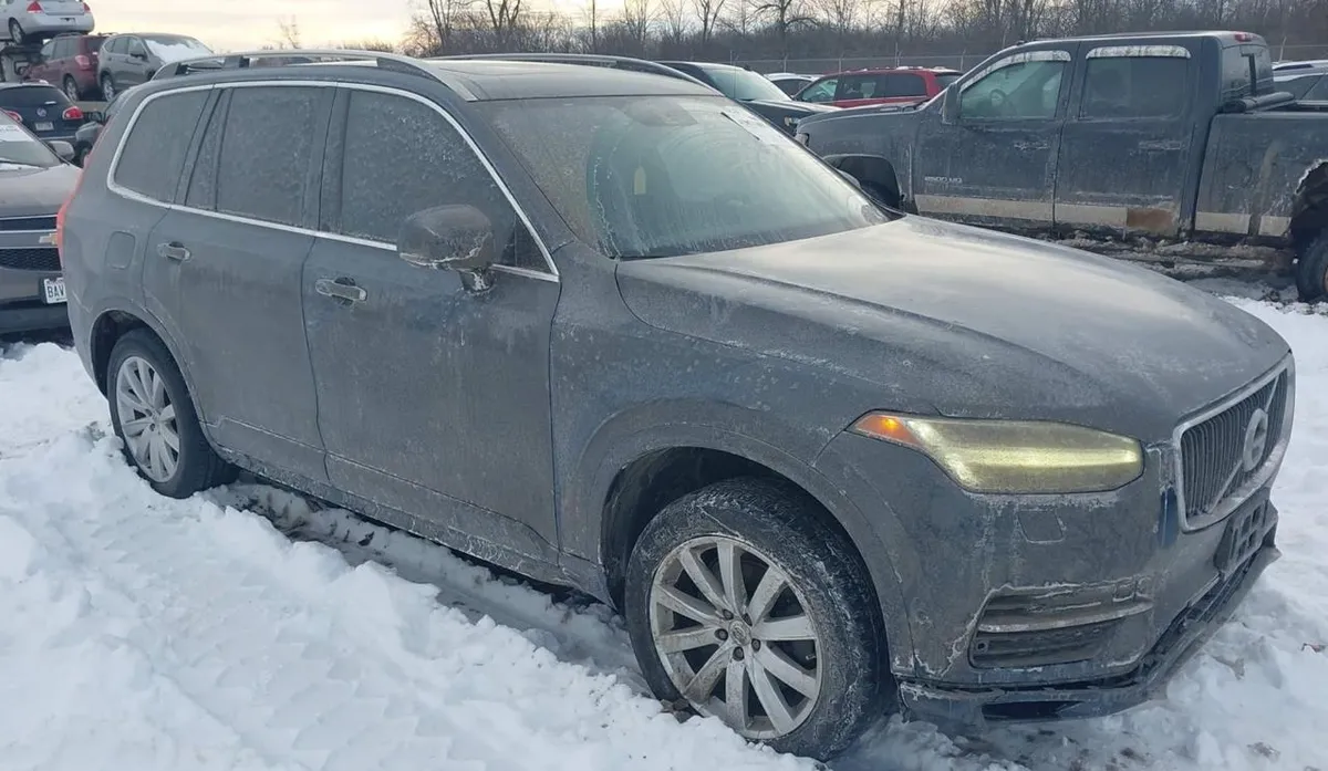 VOLVO XC90 T6 MOMENTUM 7 PASSENGER 2018