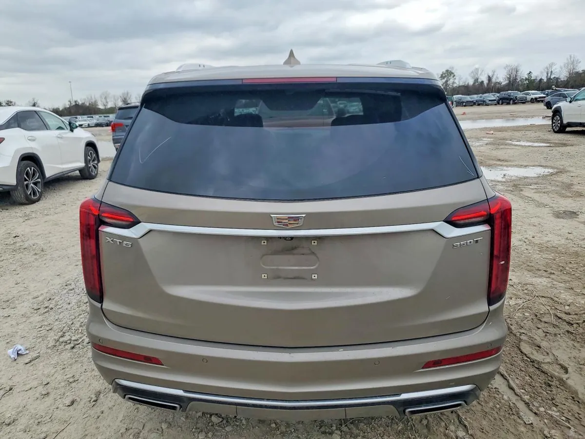 CADILLAC XT6 2022