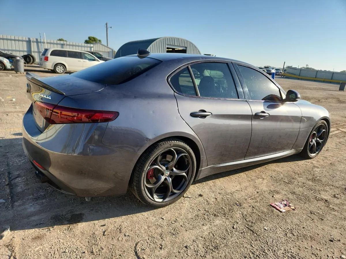 ALFA ROMEO GIULIA 2017