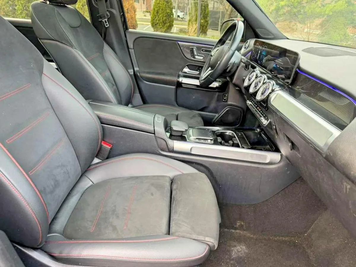 MERCEDES-BENZ GLB-CLASS 2022