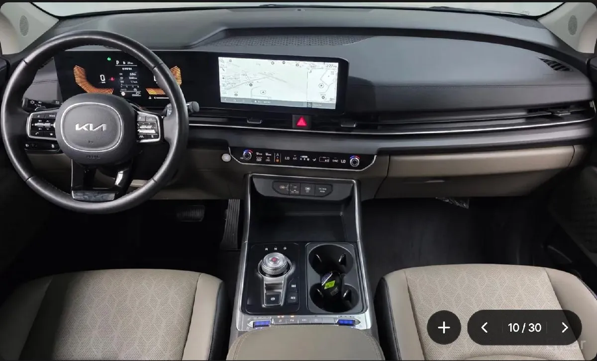 KIA CARNIVAL 4TH GENERATION 9-SEATER 2024