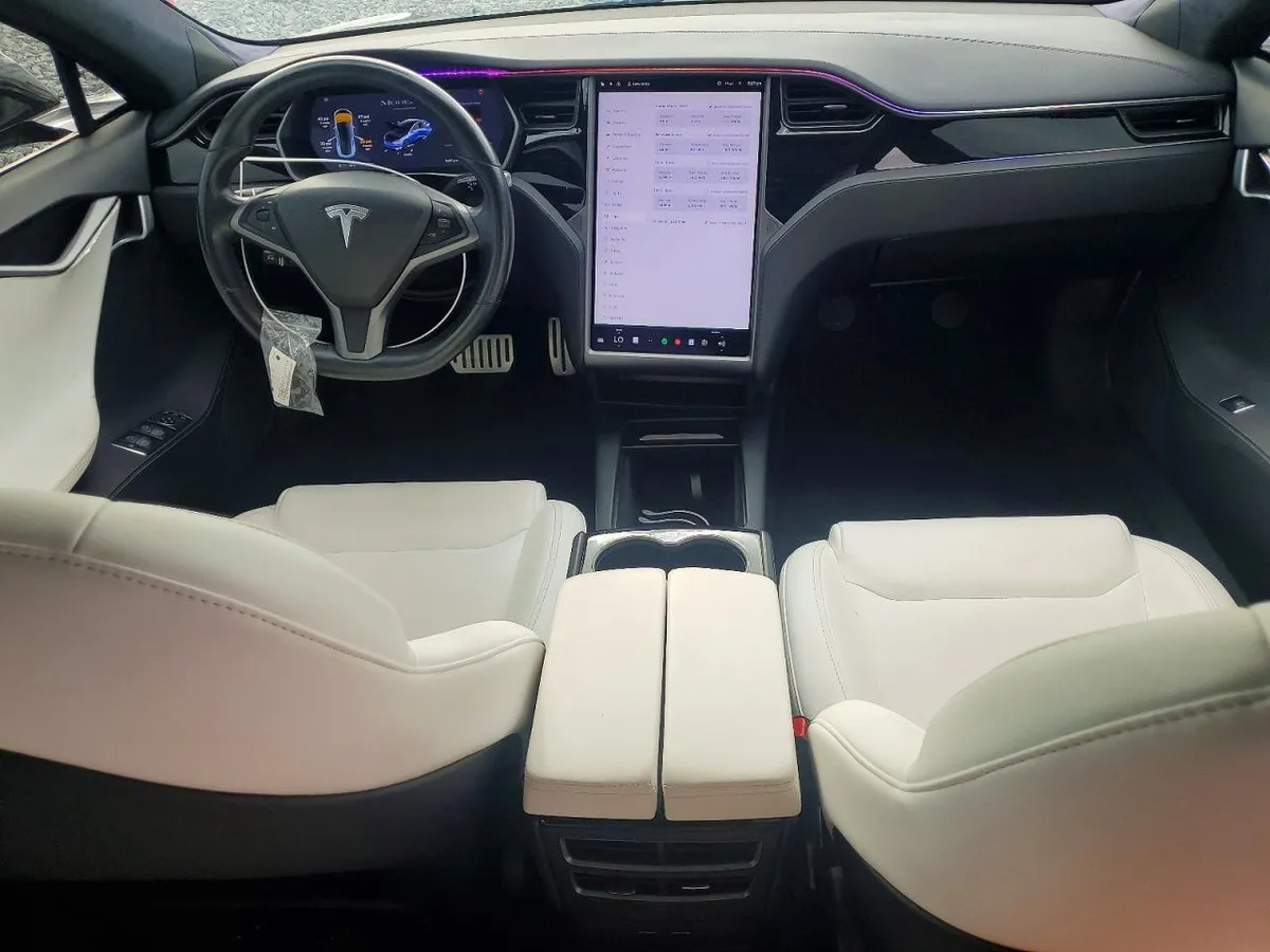 TESLA MODEL S 2020