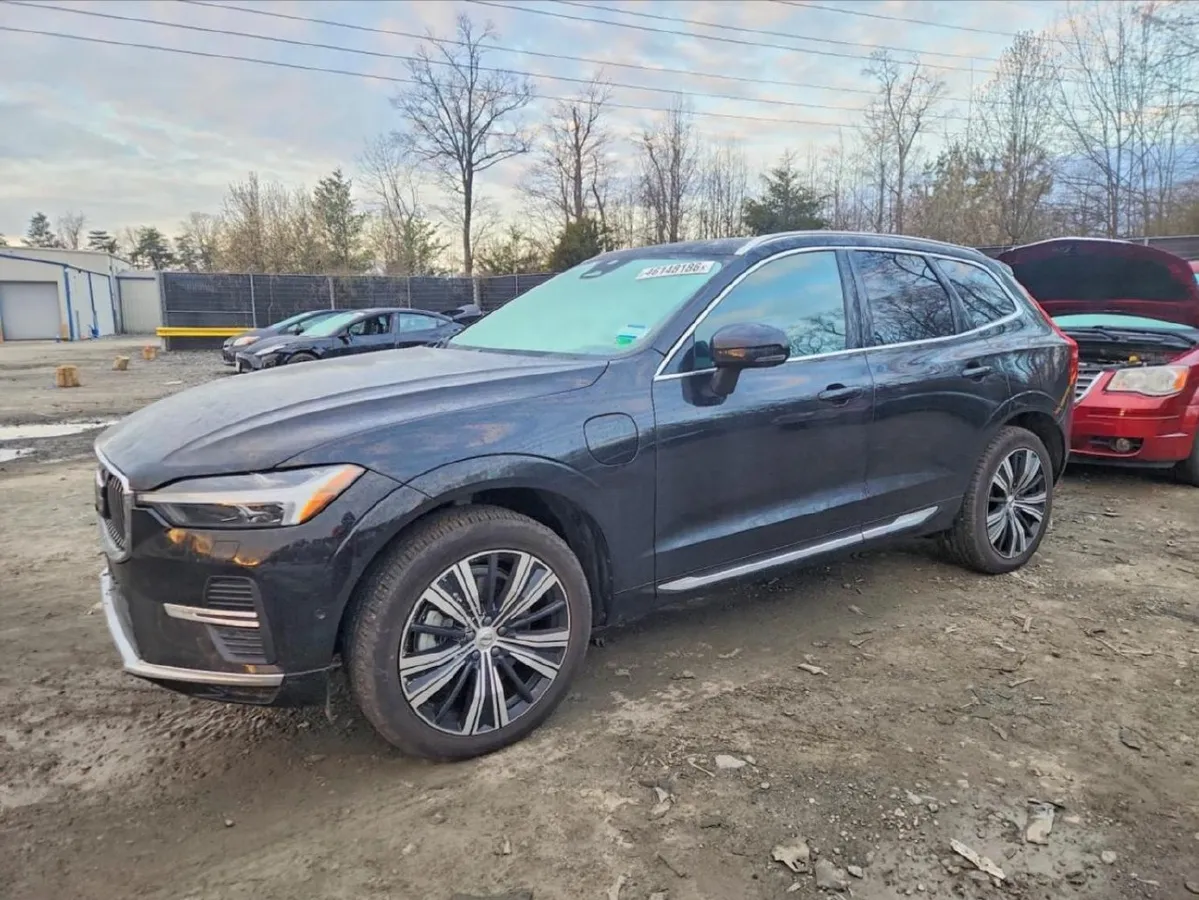 VOLVO XC60 PLUS 2023