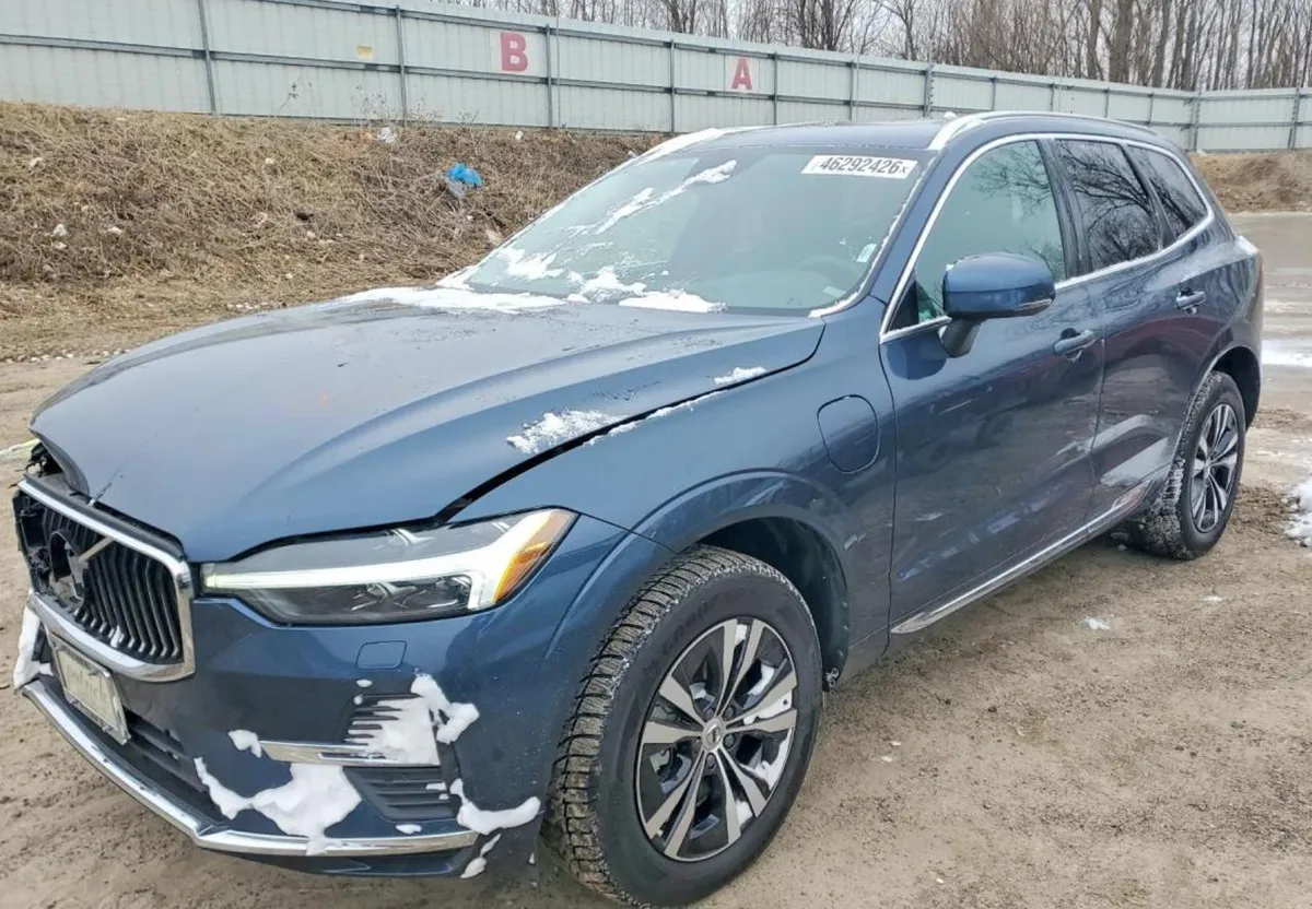 VOLVO XC60 CORE 2023