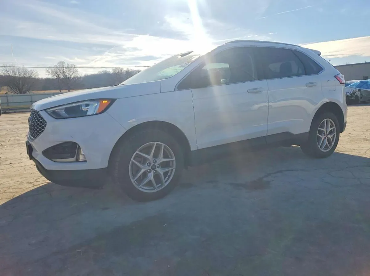 FORD EDGE SEL 2023