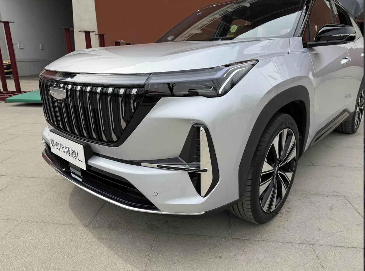 GEELY ATLAS L ATLAS PRO L 2025