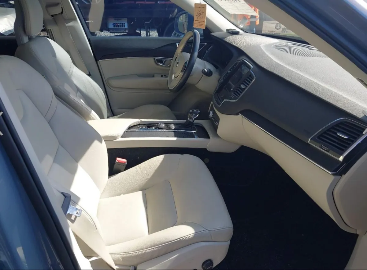 VOLVO XC90 T5 MOMENTUM 7 2020