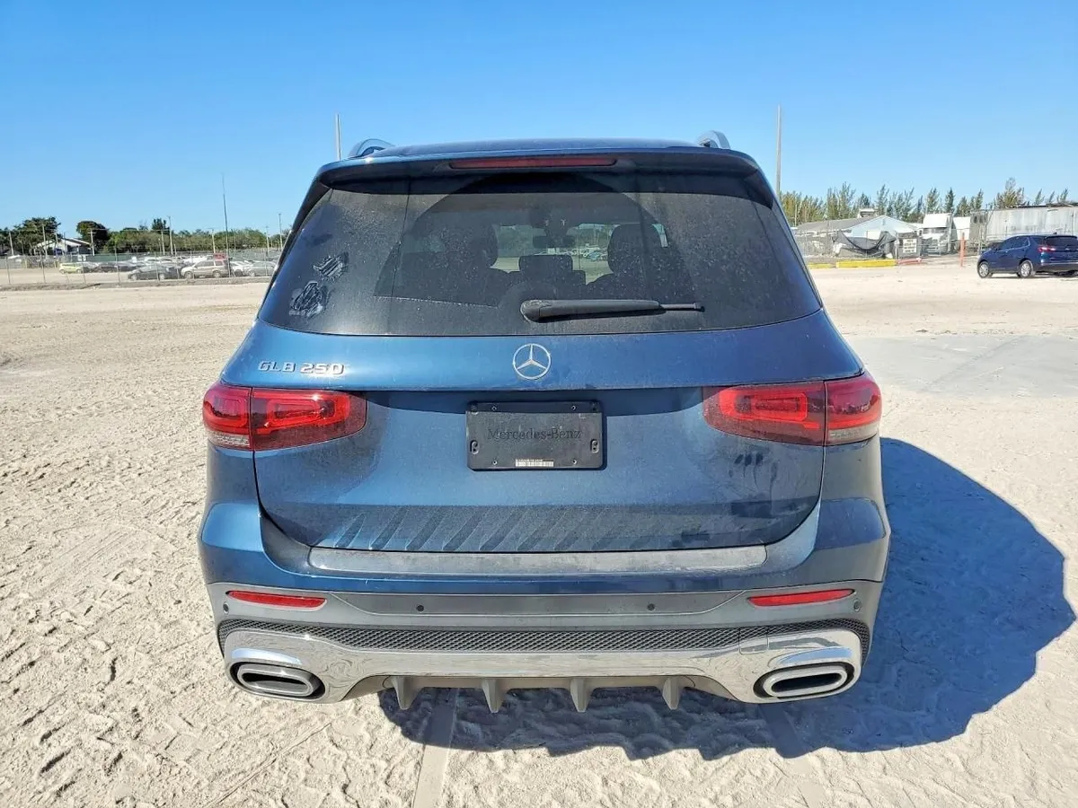 MERCEDES-BENZ GLB 250 2021