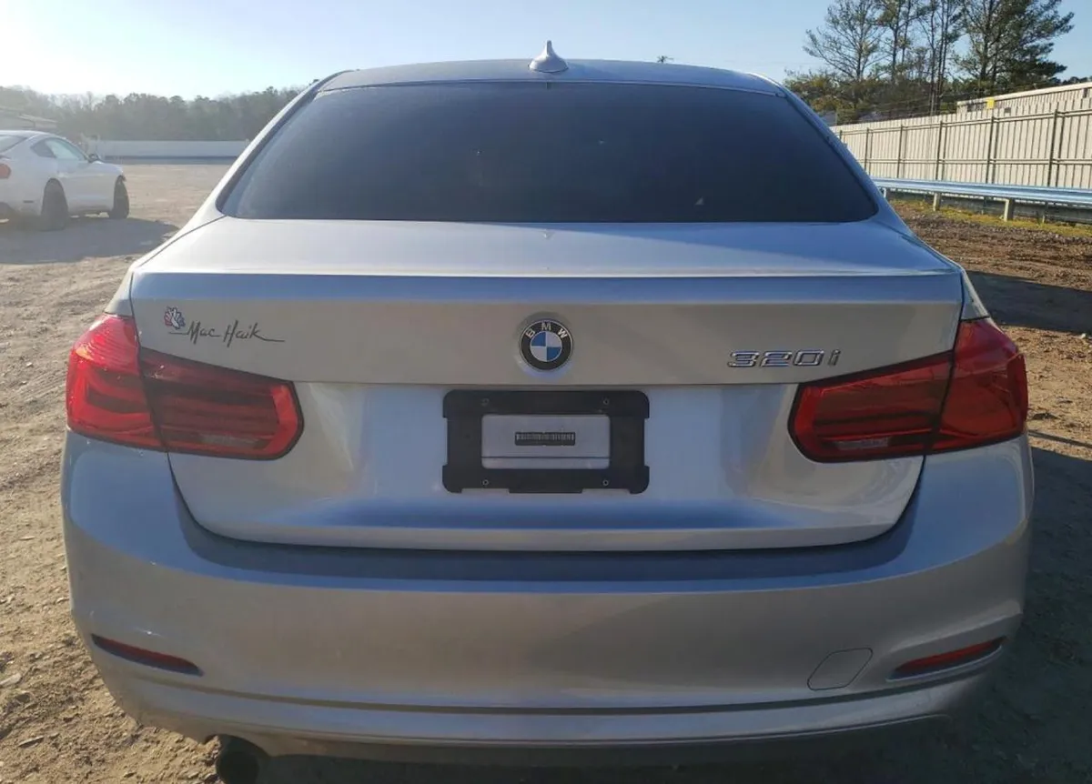 BMW 320 I 2016