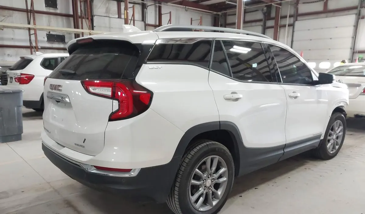 GMC TERRAIN SLT 2022