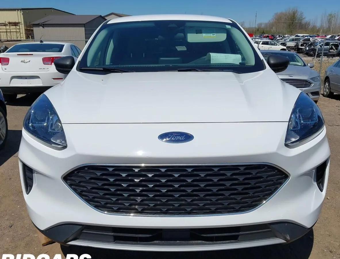 FORD ESCAPE SE 2022