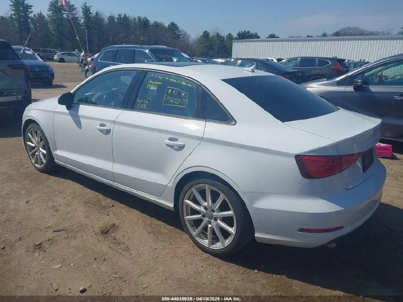 AUDI A3 PREMIUM 2015