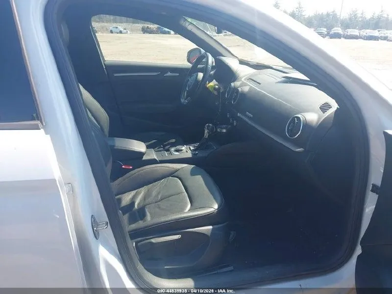 AUDI A3 PREMIUM 2015