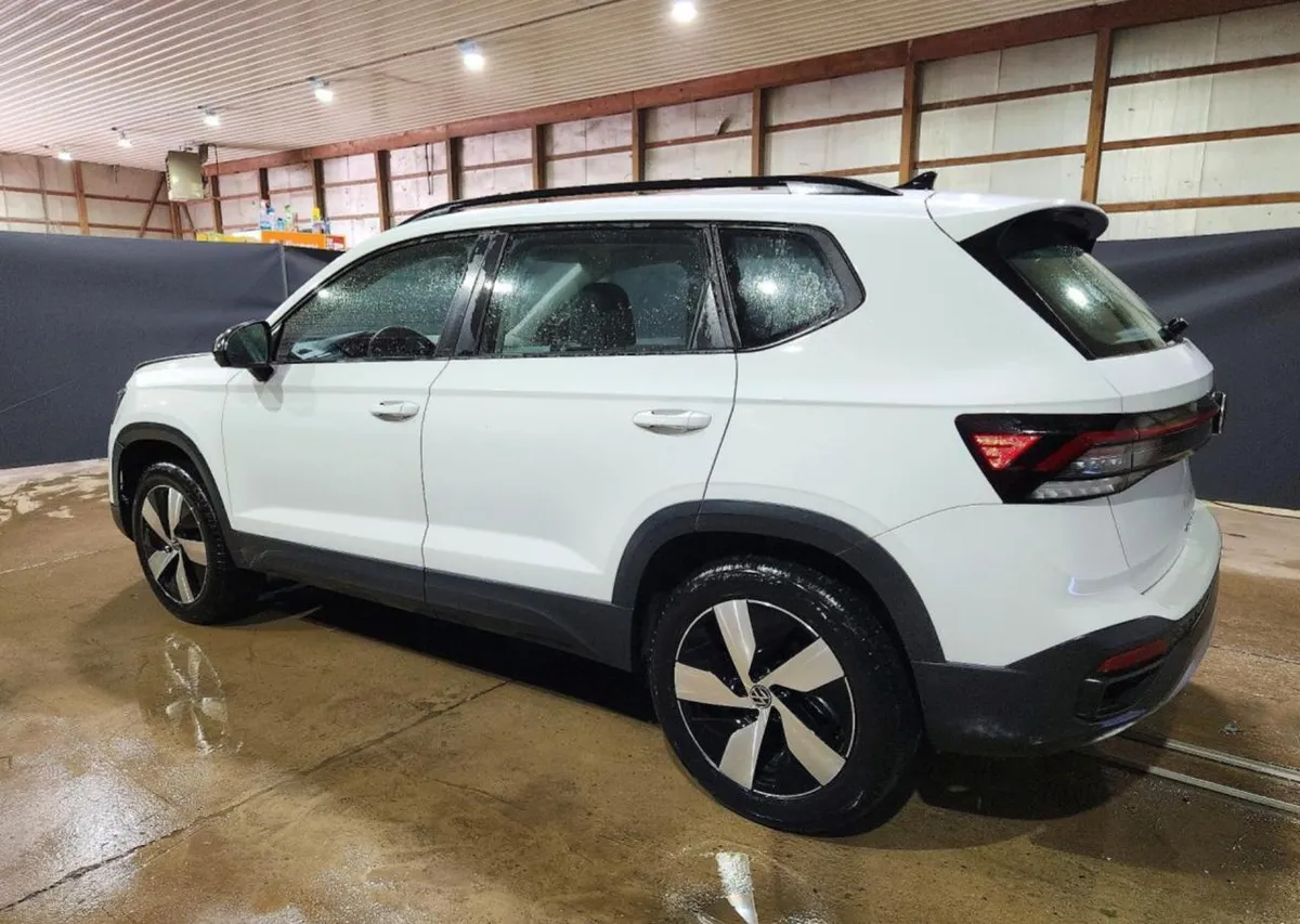VOLKSWAGEN TAOS S 2025
