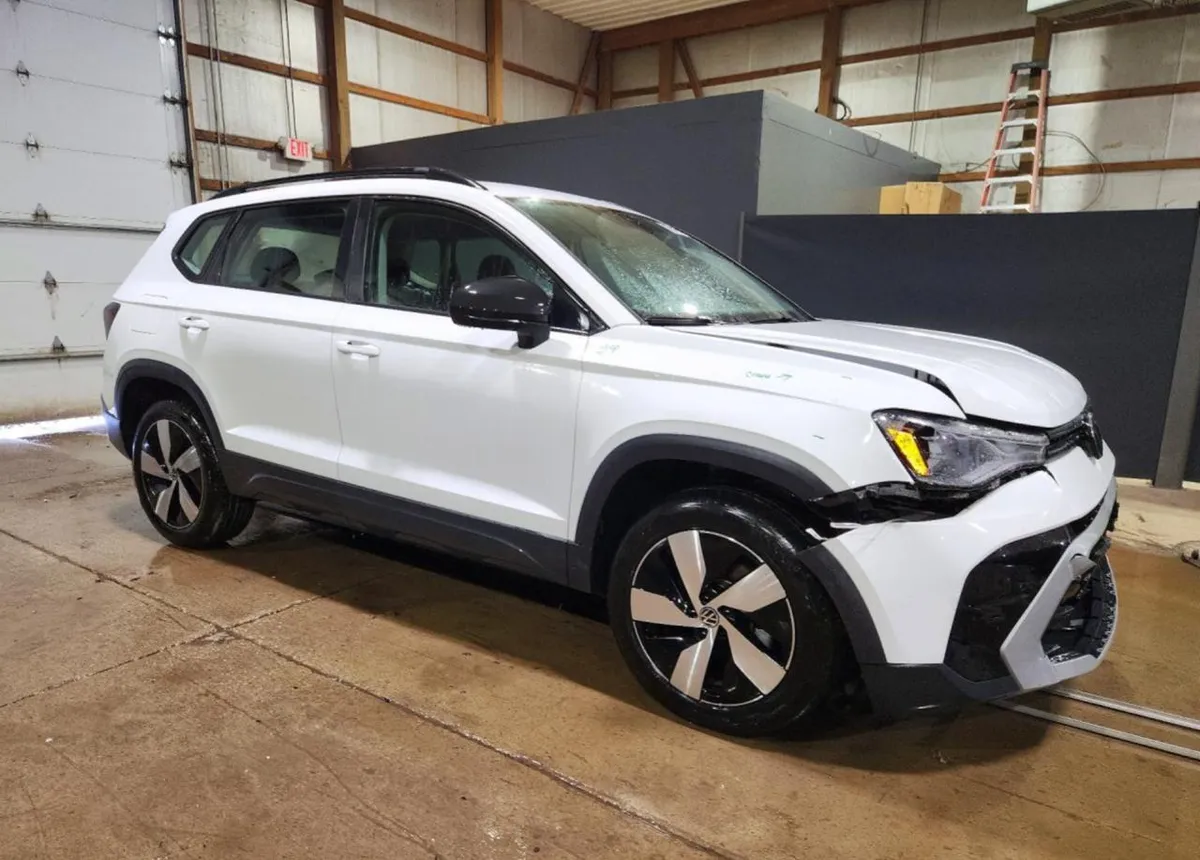 VOLKSWAGEN TAOS S 2025