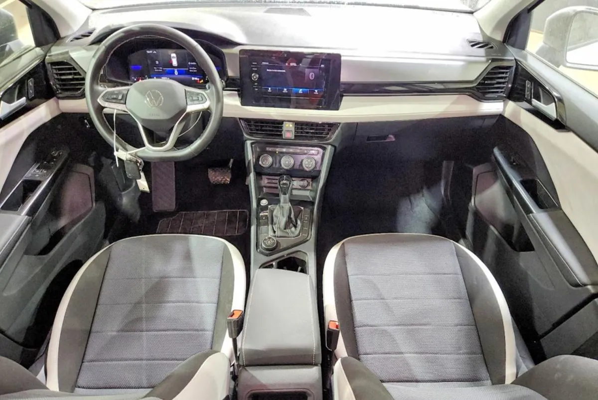 VOLKSWAGEN TAOS S 2025