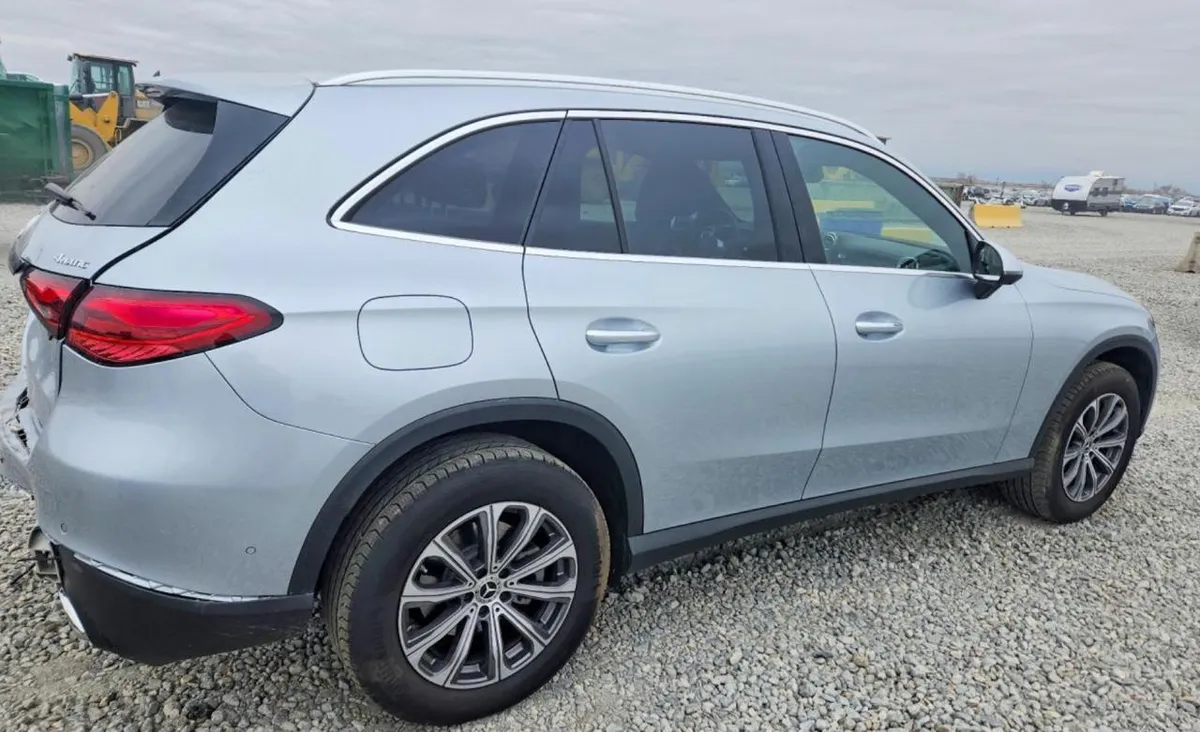 MERCEDES-BENZ GLC 300 4MATIC 2023
