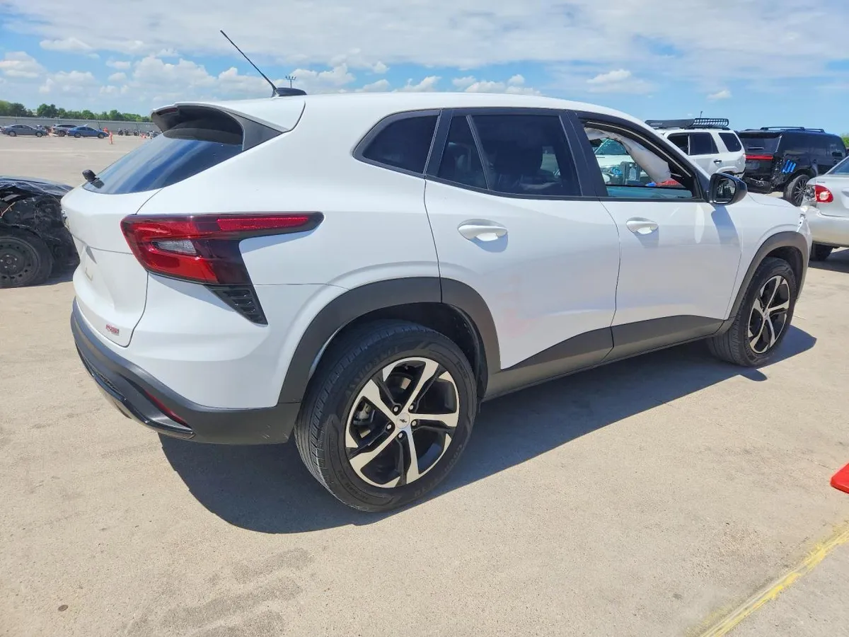 CHEVROLET TRAX 2024