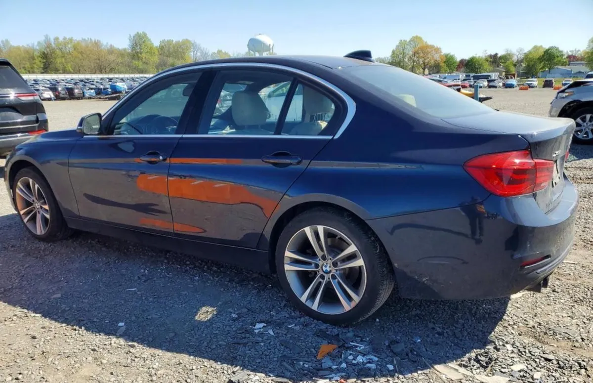 BMW 330 XI 2017