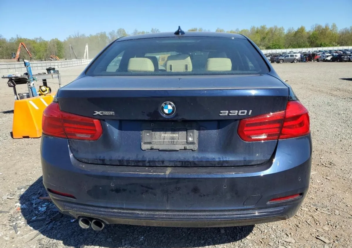 BMW 330 XI 2017