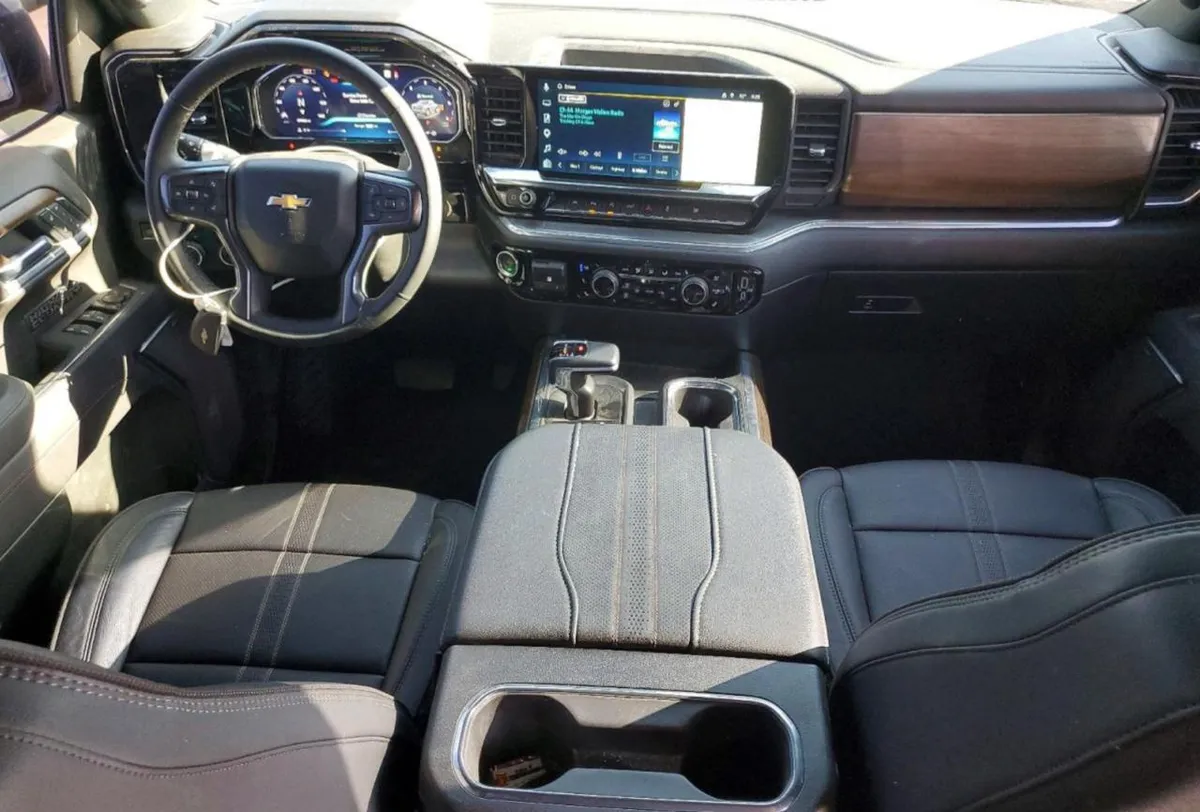 CHEVROLET SILVERADO K1500 HIGH COUNTRY 2026
