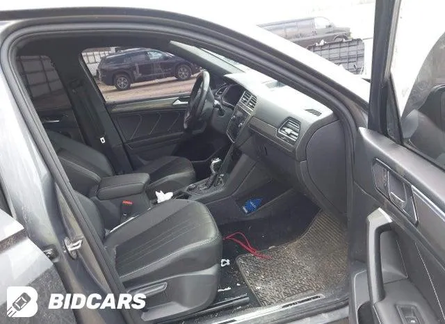 VOLKSWAGEN TIGUAN SE 2022