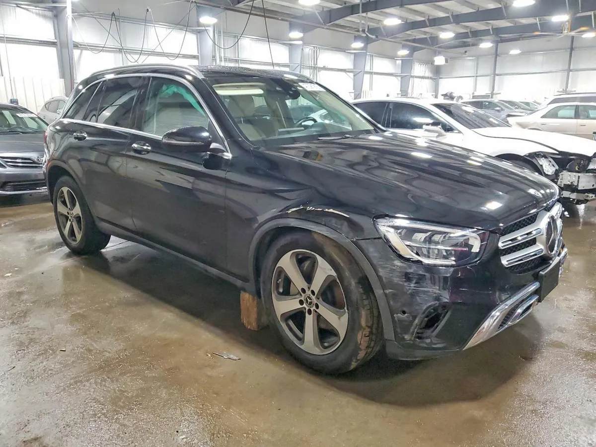 MERCEDES-BENZ GLC 300 4MATIC 2022